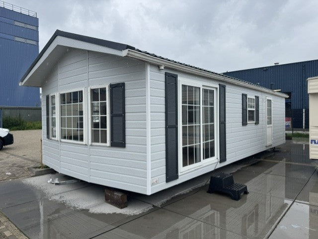 ** Zeer ruim Arcabo chalet 10 x 430 1 slaapkamer : 26.450,-**