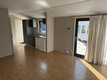 ** Canexel chalet 10.10 x 4.30 2 slaapkamers cv 27.950,-**