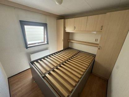 ** Chalet 10 x 3.90 2 slaapkamers cv Meeneemprijs: VERKOCHT!**