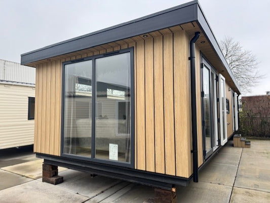 Onderhoudsvrij chalet/mantelzorgwoning 12.00 x 4.00 - 2 slaapkamers.79.950,-